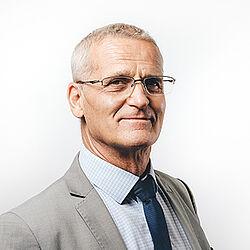 Portait de Jean-Pierre FUSTER